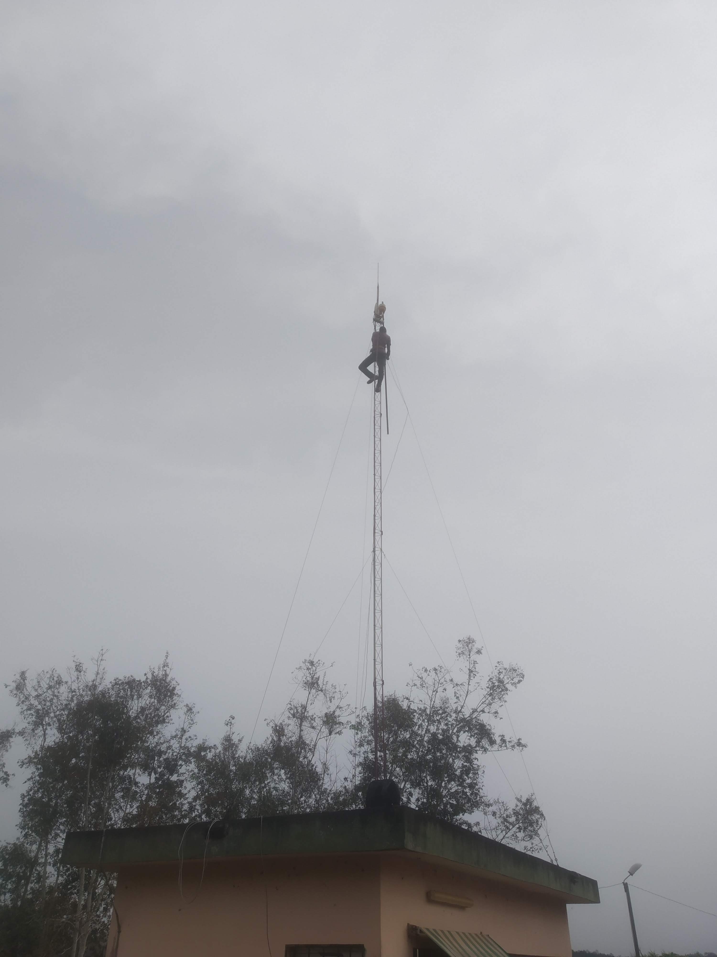 PYLONE INTER-CONNEXION