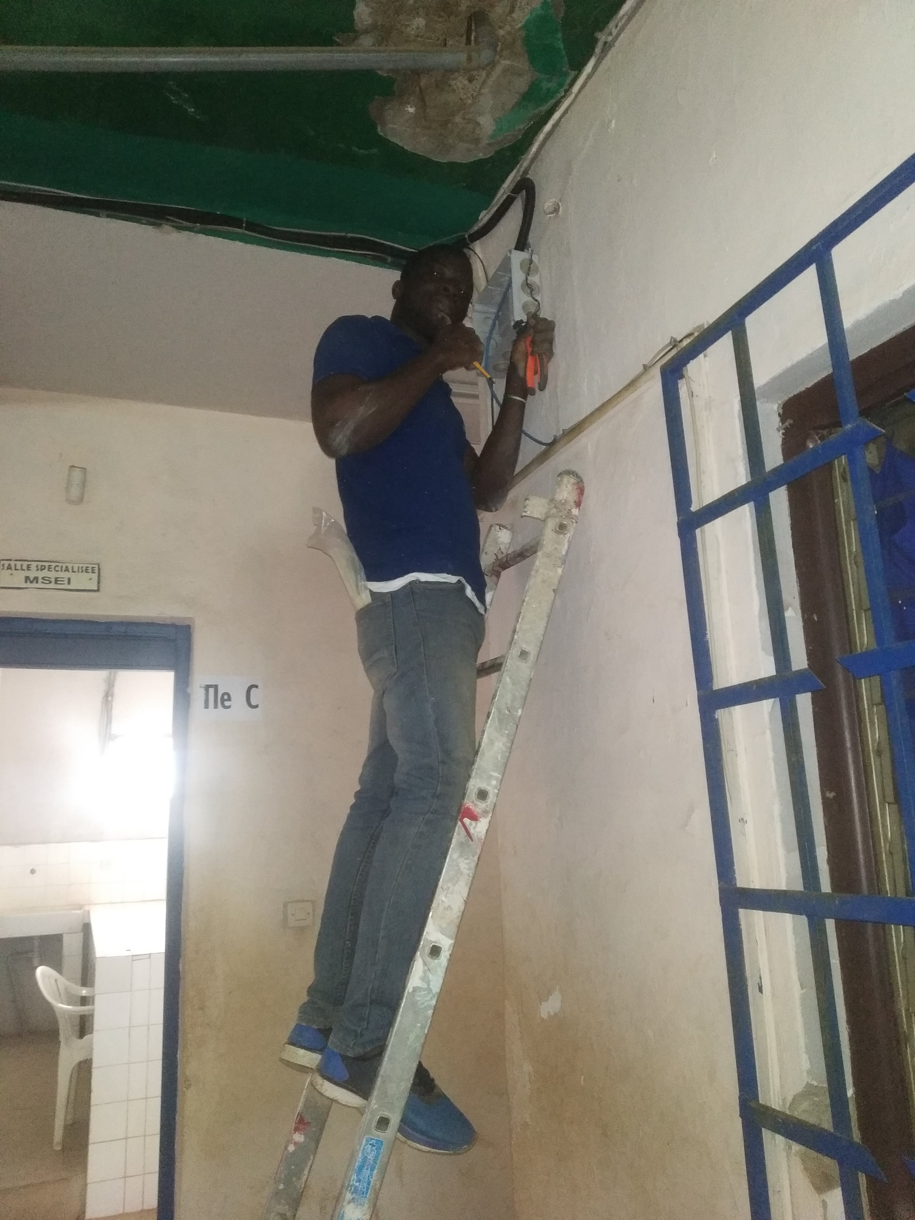 COUVERTURE WIFI & CABLAGE RESEAU